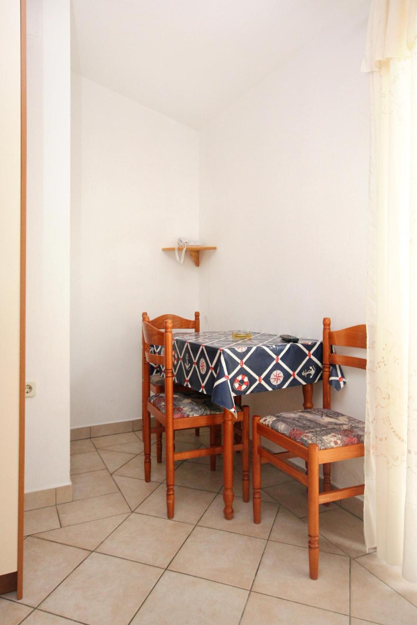 Apartments And Rooms By The Sea Pag - 3152 Pag Town Kültér fotó